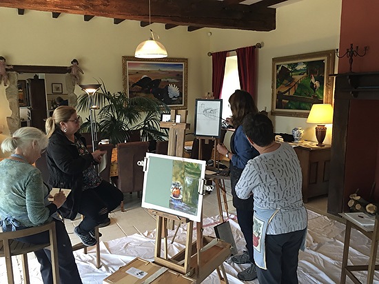 Mary Aslin demonstrating plein air in France